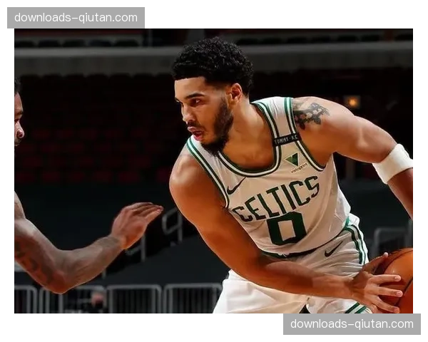 杰森·塔图姆接受GQ专访,谈及成为父亲后对篮球与生活的重新理解 杰森·塔图姆接受GQ专访,谈及成为父亲后对篮球与生活的重新理解