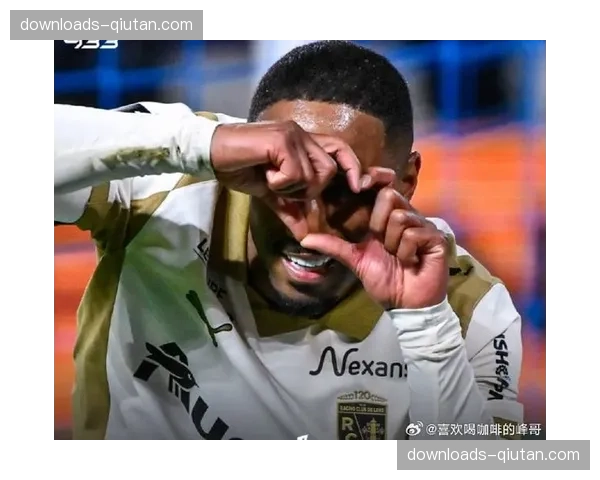 官方消息:朗斯队长福法纳肌肉受伤,将缺席三月份关键战役,球队中场硬度受损 官方消息:朗斯队长福法纳肌肉受伤,将缺席三月份关键战役,球队中场硬度受损